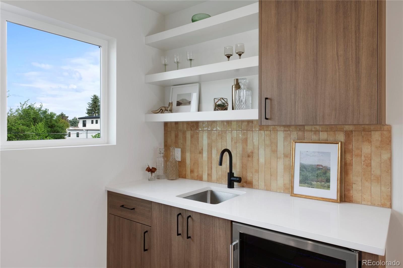 MLS Image #17 for 2450 s cherokee street,denver, Colorado