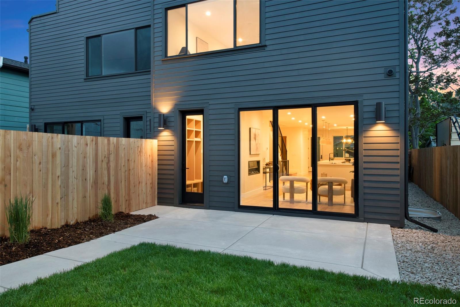 MLS Image #24 for 2450 s cherokee street,denver, Colorado