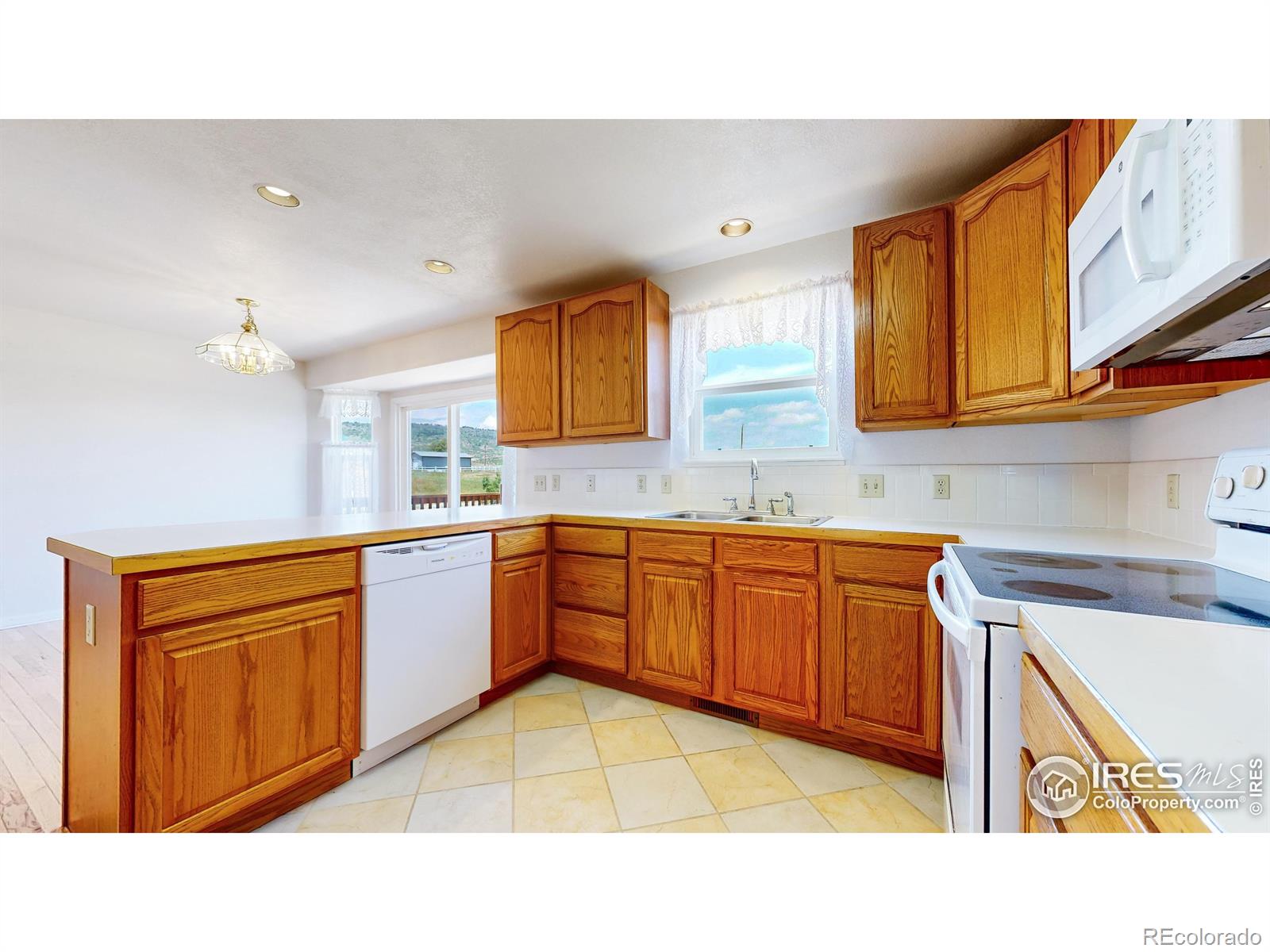 MLS Image #17 for 5306  foothills drive,berthoud, Colorado