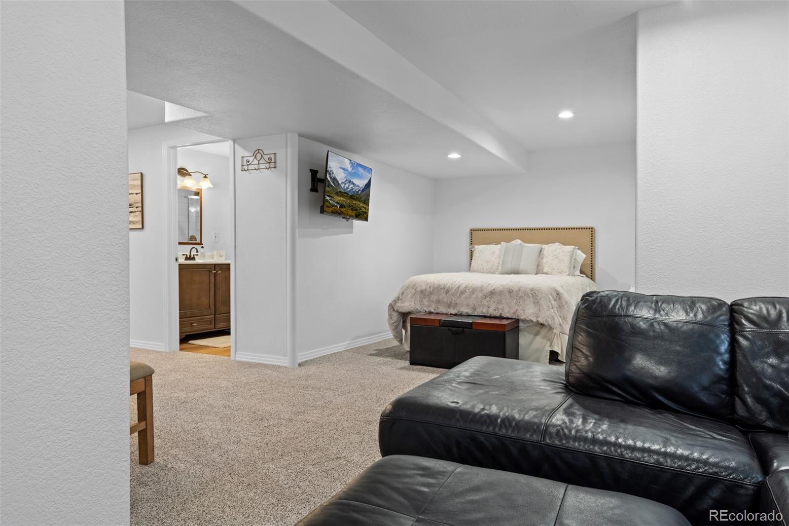 MLS Image #7 for 5944 s yank court,littleton, Colorado