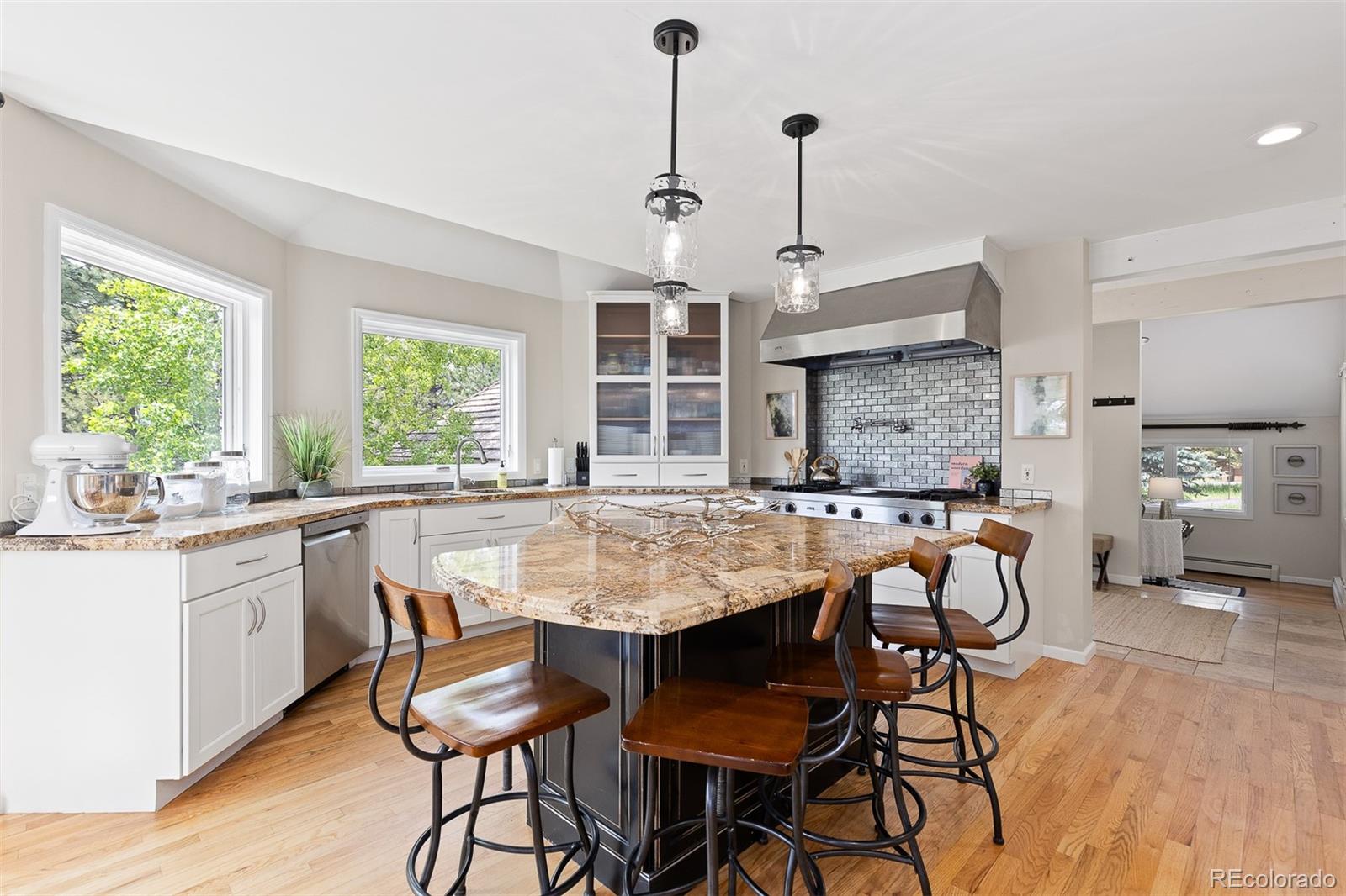 MLS Image #13 for 1952  columbine court,golden, Colorado