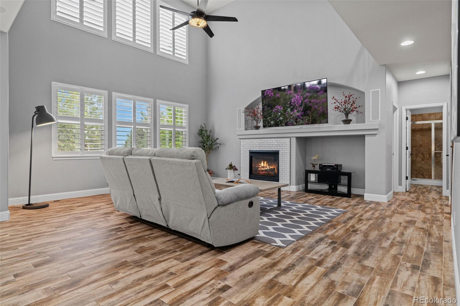 MLS Image #9 for 24682 e ontario drive,aurora, Colorado