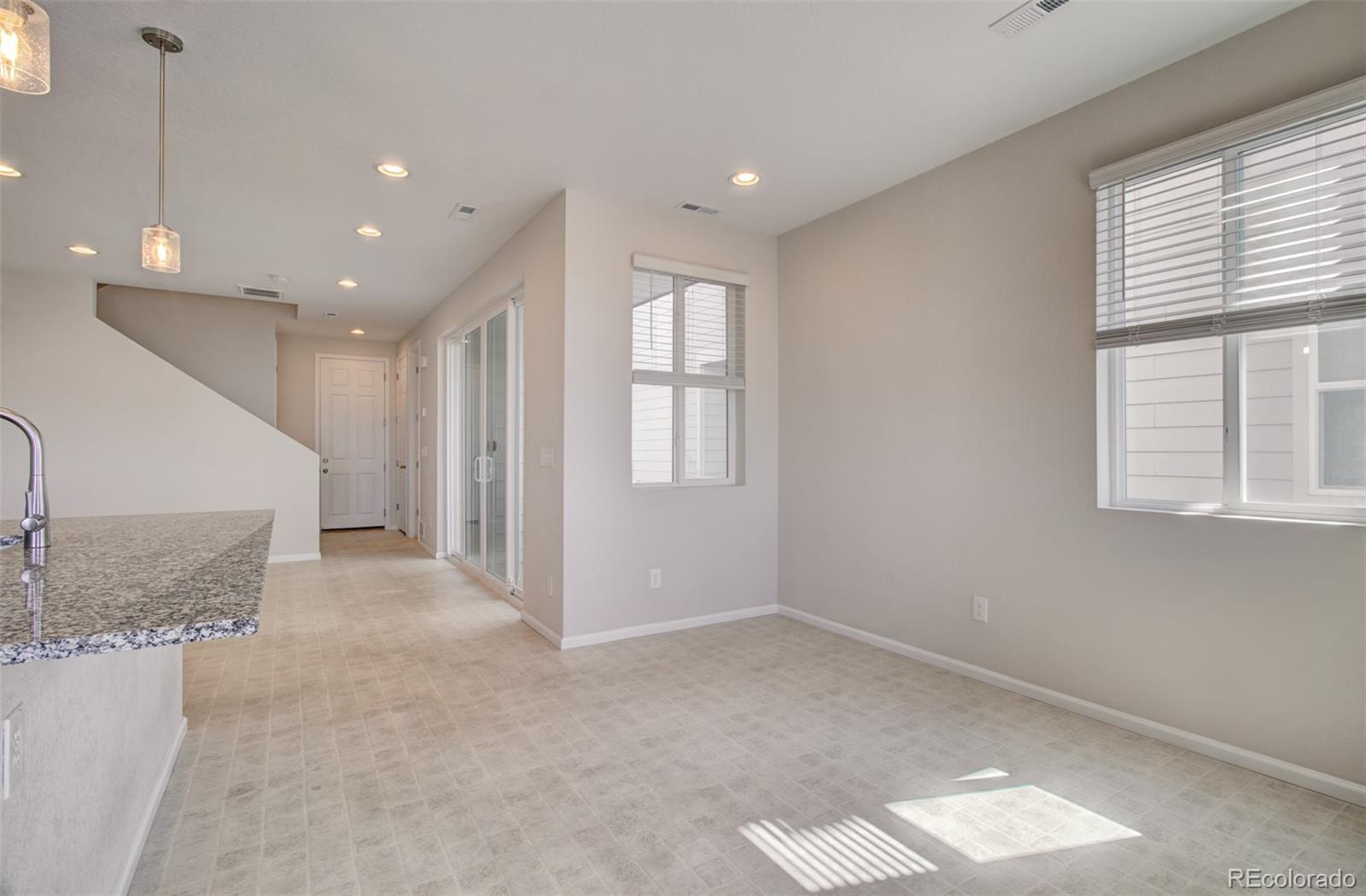 MLS Image #10 for 5033  baseline view,colorado springs, Colorado