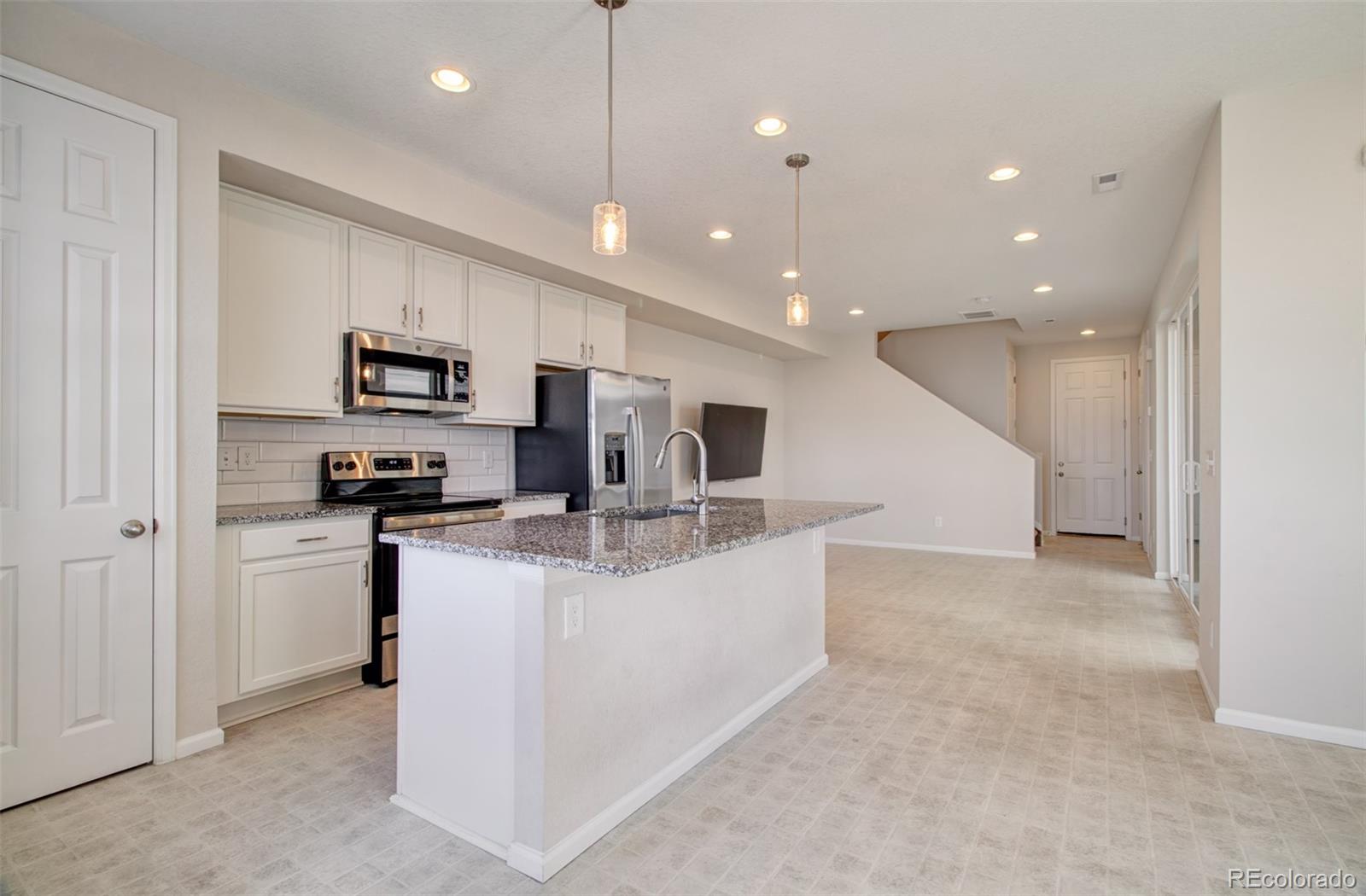 MLS Image #9 for 5033  baseline view,colorado springs, Colorado