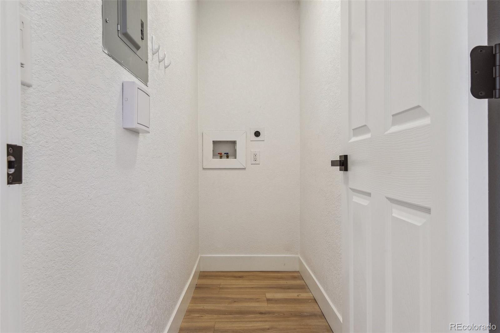 MLS Image #13 for 717  inca street,denver, Colorado