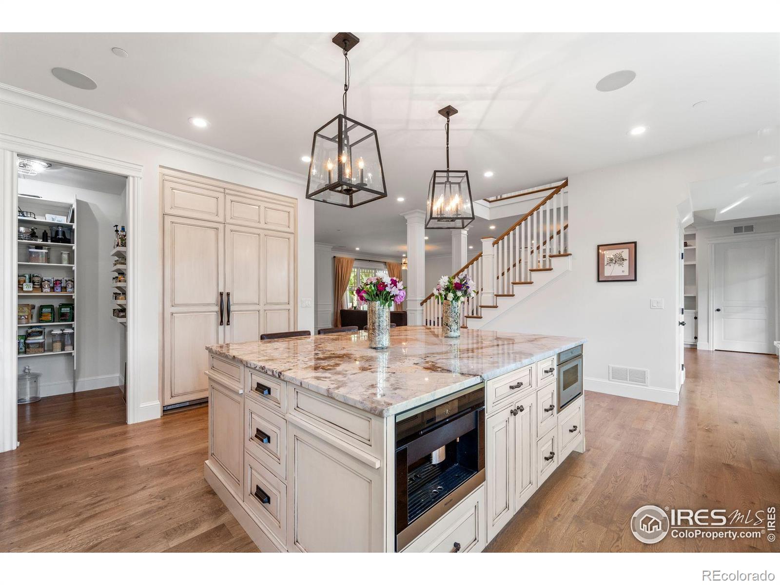 MLS Image #10 for 724  johnson street,louisville, Colorado