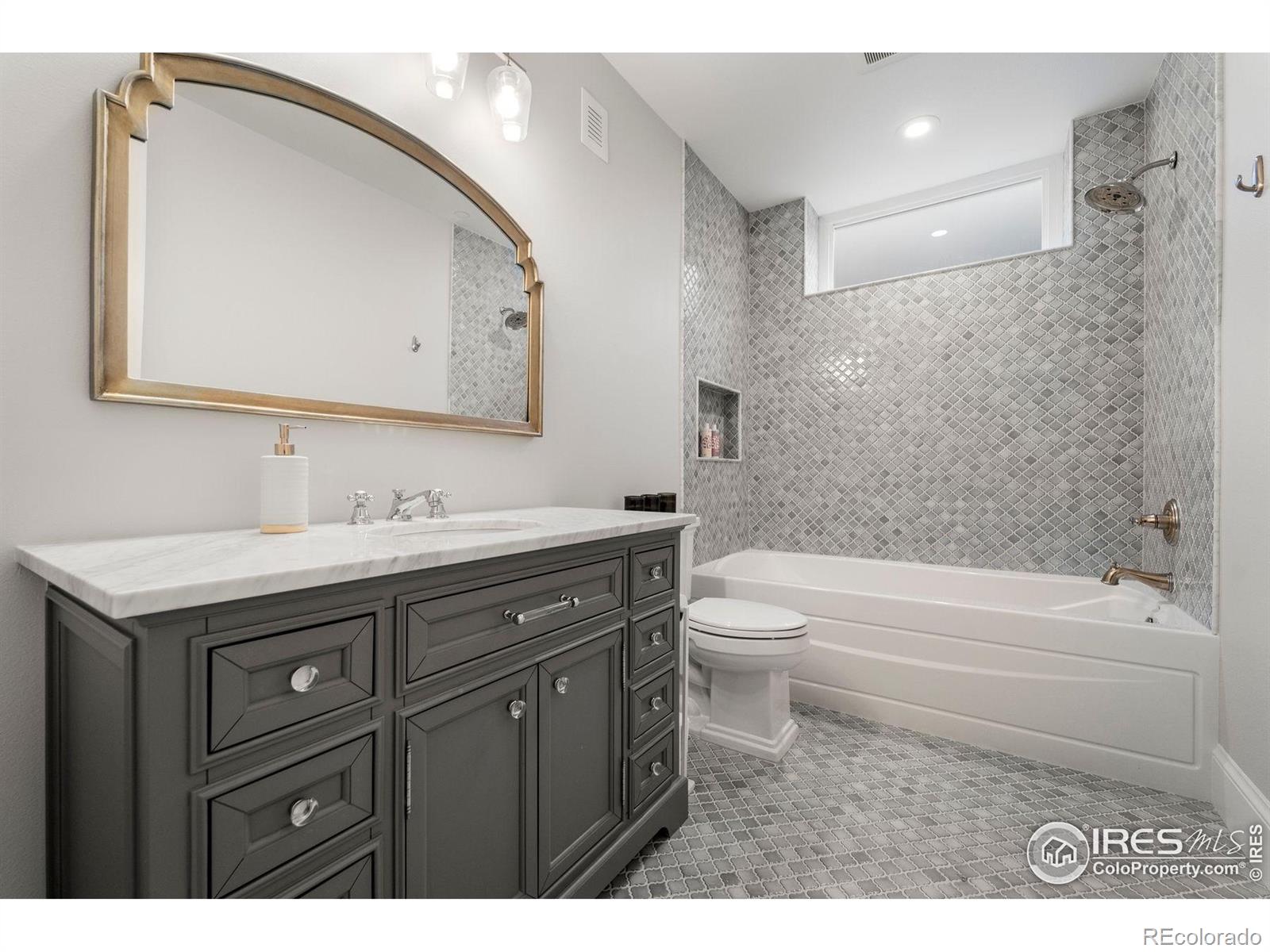 MLS Image #34 for 724  johnson street,louisville, Colorado