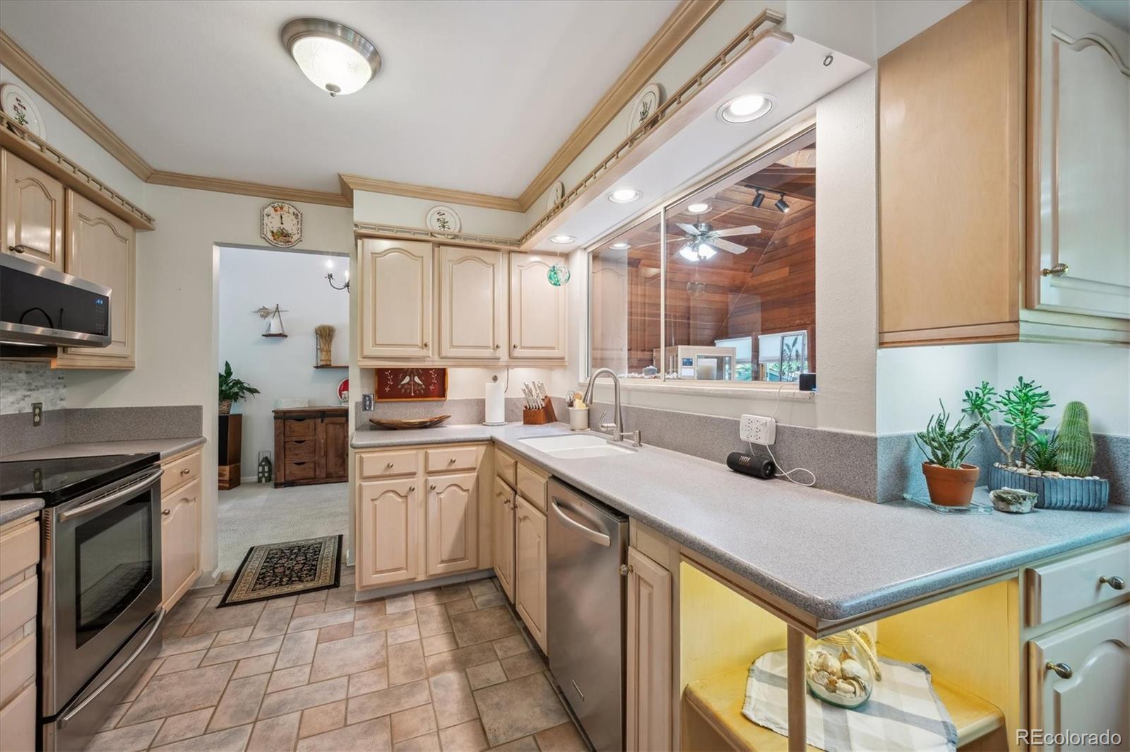 MLS Image #10 for 6360 s kendall street,littleton, Colorado