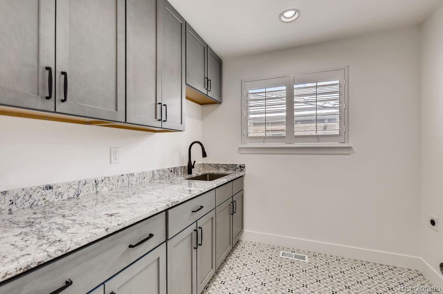 MLS Image #19 for 536  cook street,denver, Colorado