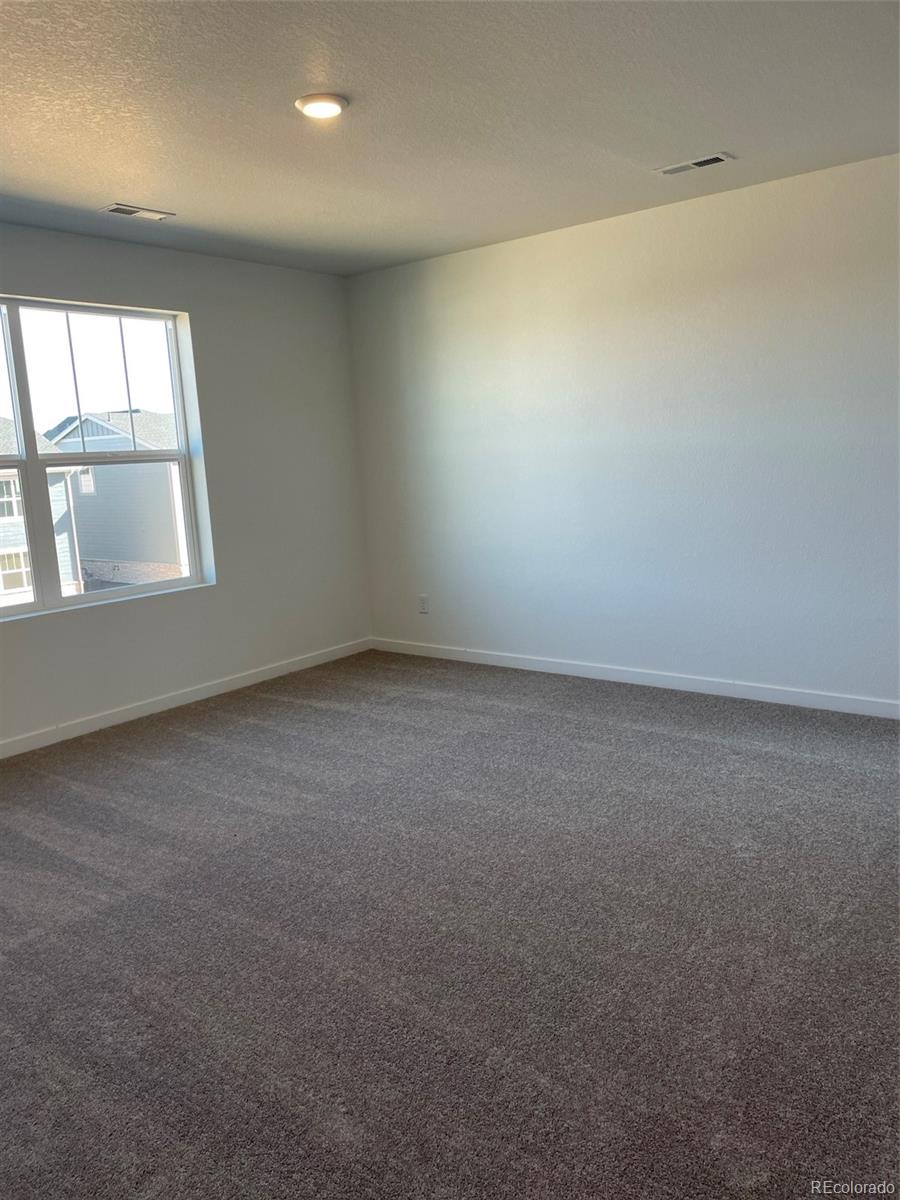 MLS Image #10 for 21965 e 39th avenue,aurora, Colorado