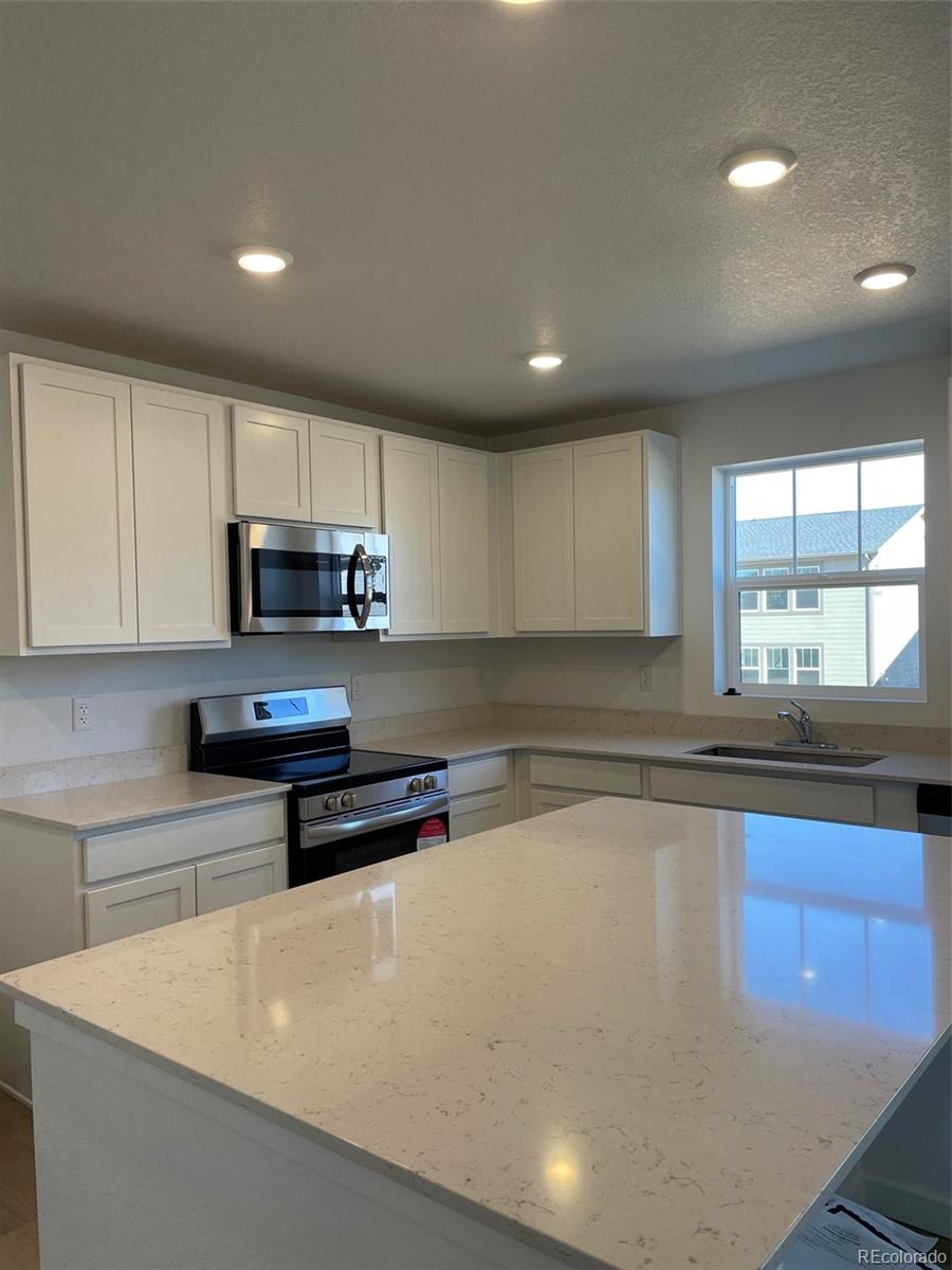 MLS Image #5 for 21965 e 39th avenue,aurora, Colorado
