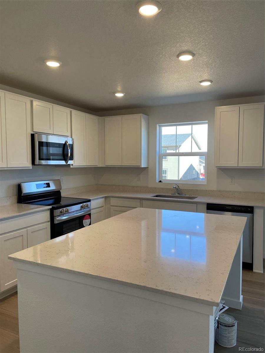 MLS Image #6 for 21965 e 39th avenue,aurora, Colorado