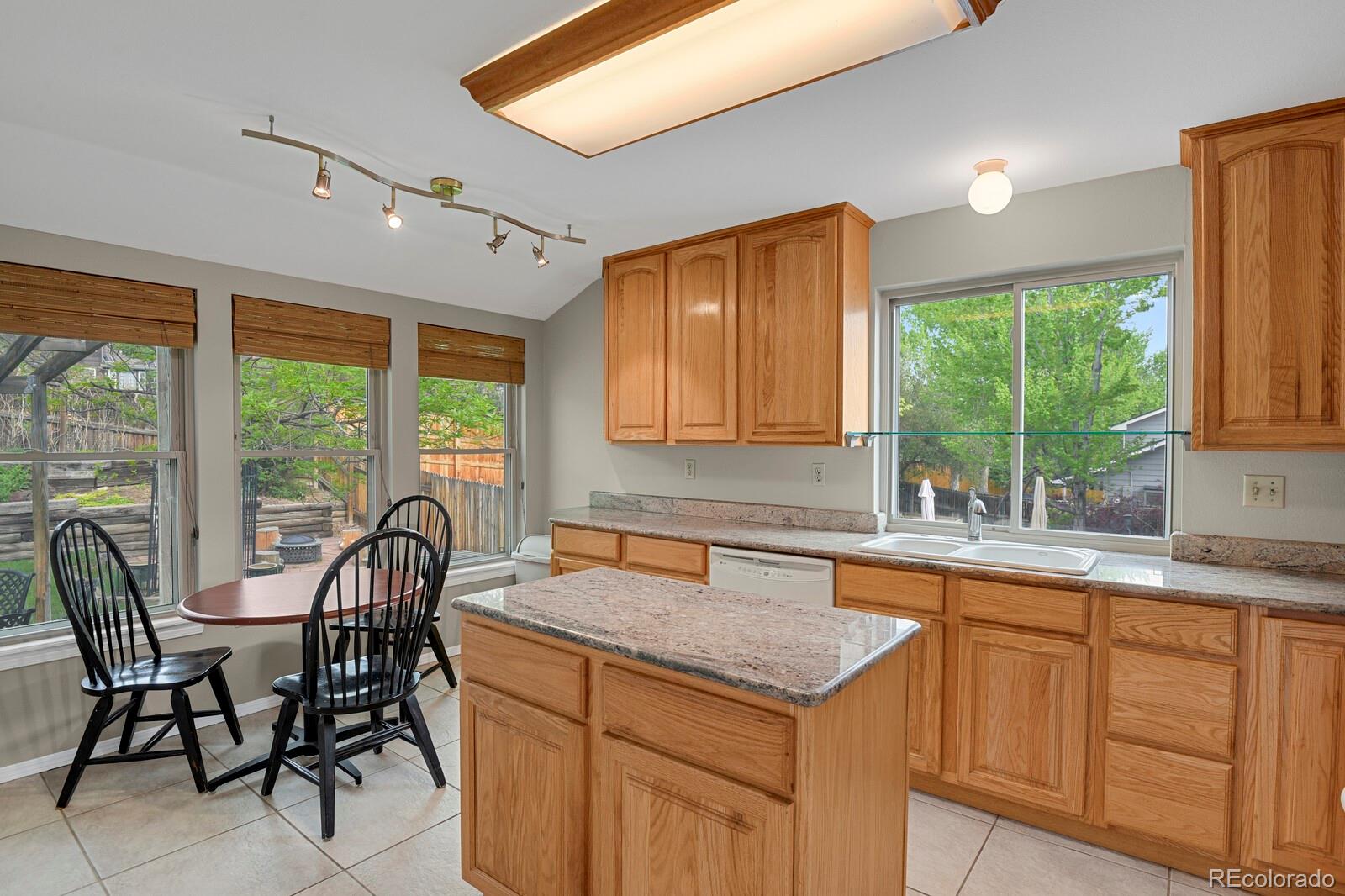 MLS Image #10 for 7466 e long circle,centennial, Colorado