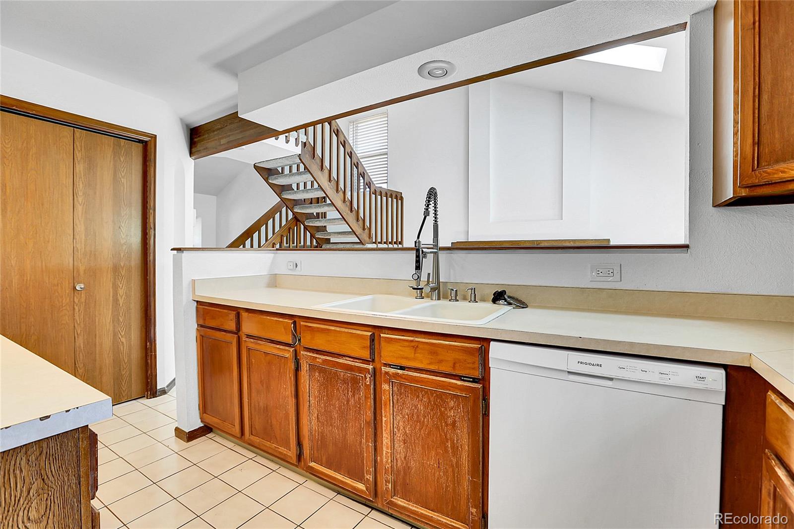 MLS Image #8 for 13270 w 65th avenue,arvada, Colorado