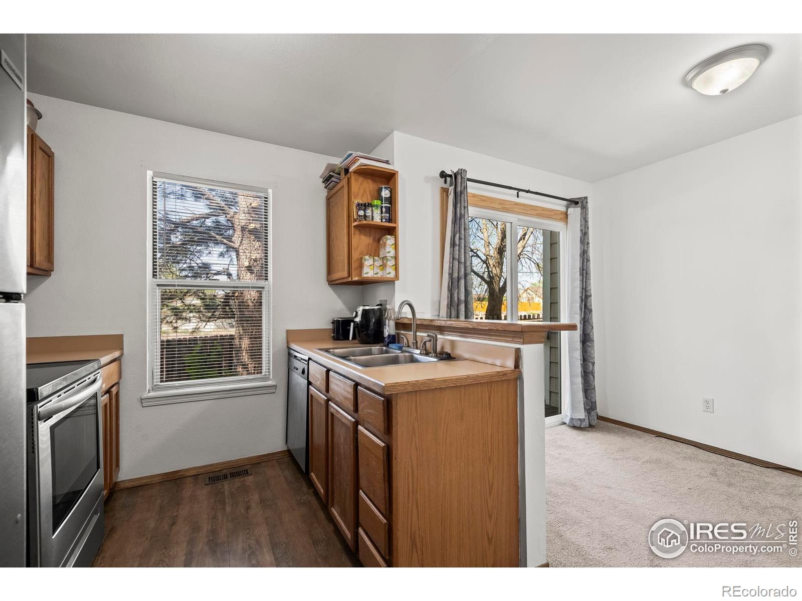 MLS Image #6 for 504  shady crest circle,colorado springs, Colorado