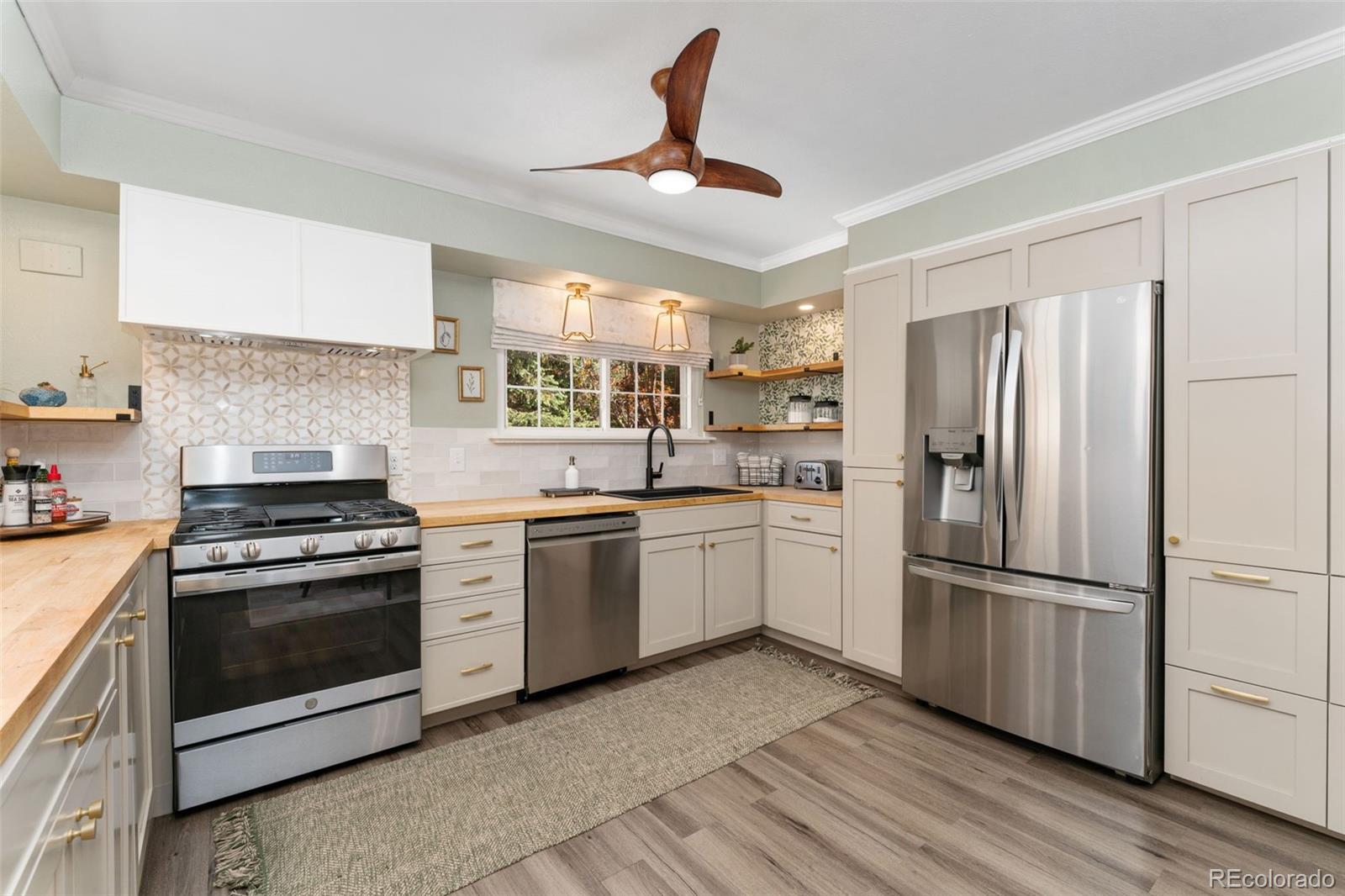 MLS Image #8 for 938 w peakview circle,littleton, Colorado