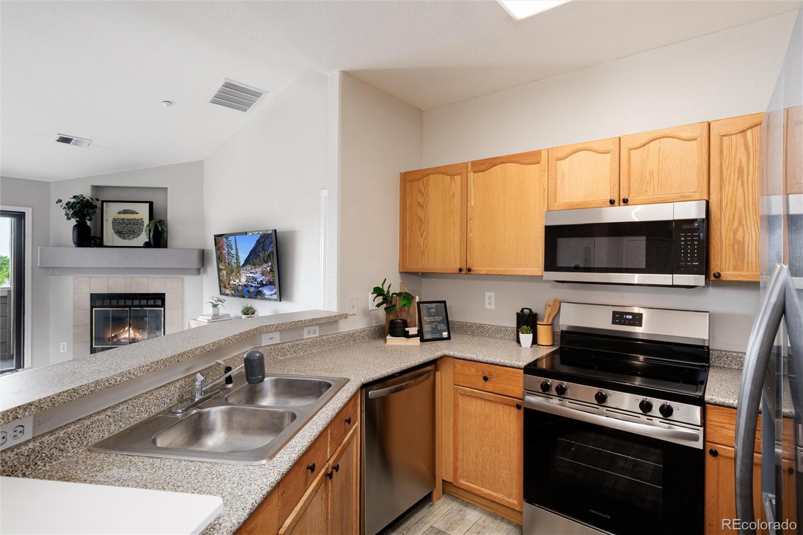 MLS Image #8 for 7408 s alkire street,littleton, Colorado