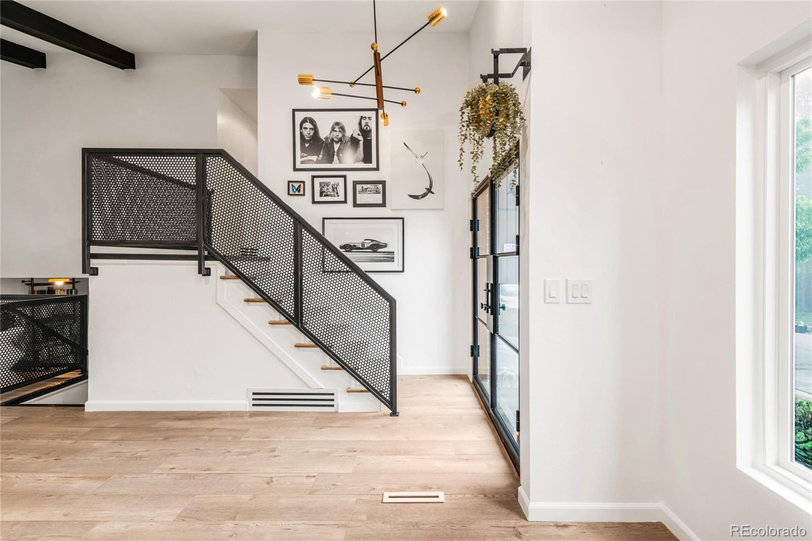 MLS Image #14 for 10000 e ohio avenue,denver, Colorado