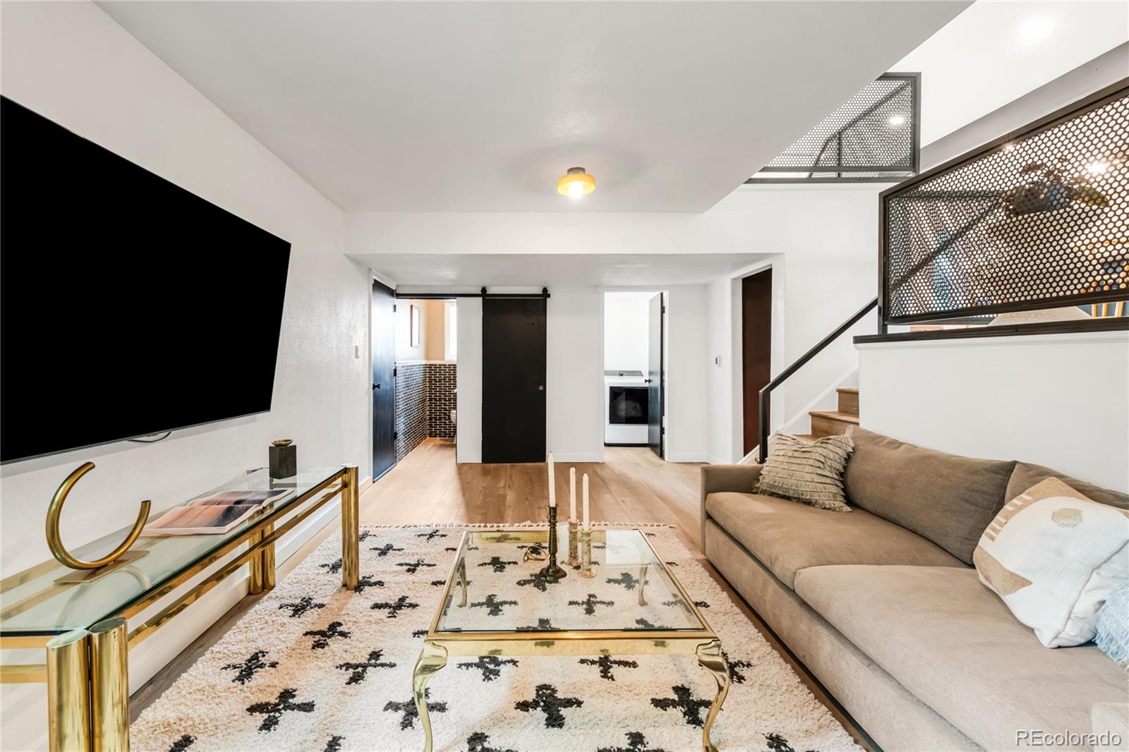 MLS Image #26 for 10000 e ohio avenue,denver, Colorado