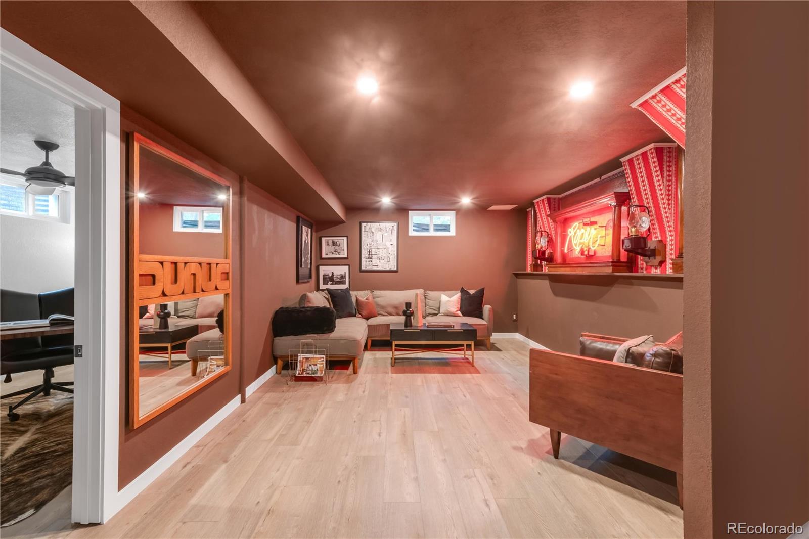 MLS Image #29 for 10000 e ohio avenue,denver, Colorado