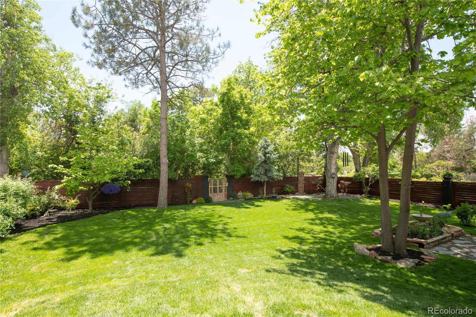 MLS Image #39 for 10000 e ohio avenue,denver, Colorado