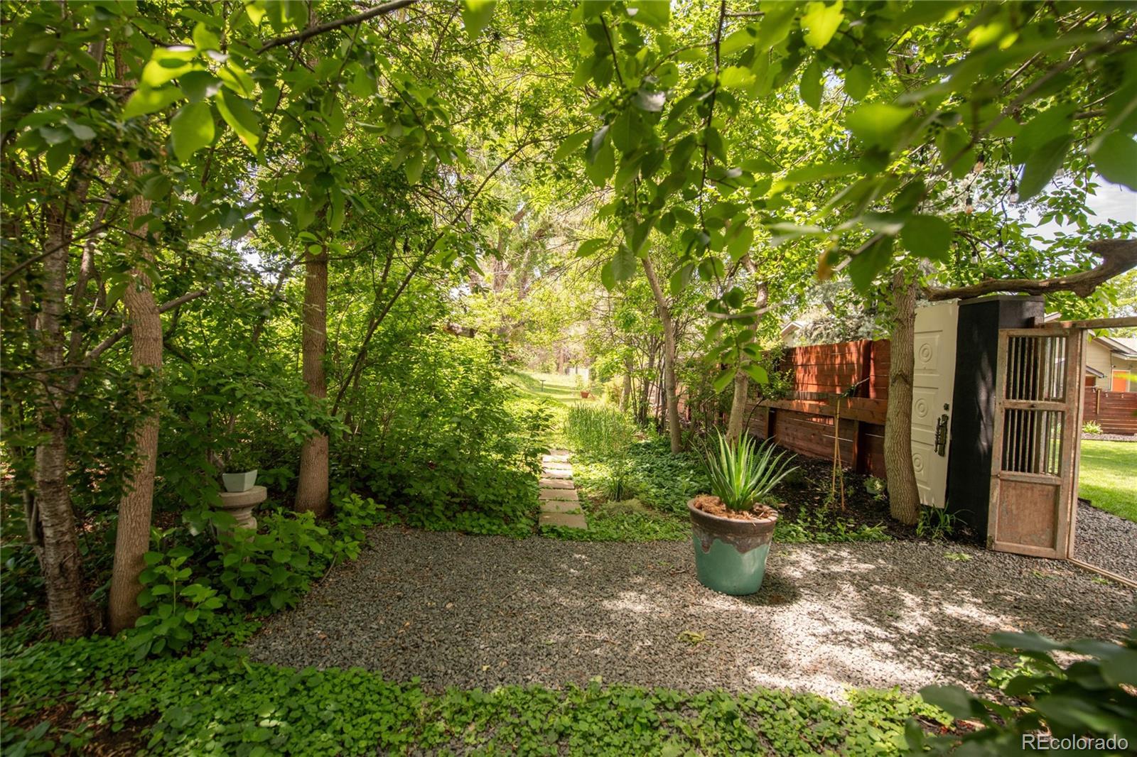 MLS Image #42 for 10000 e ohio avenue,denver, Colorado