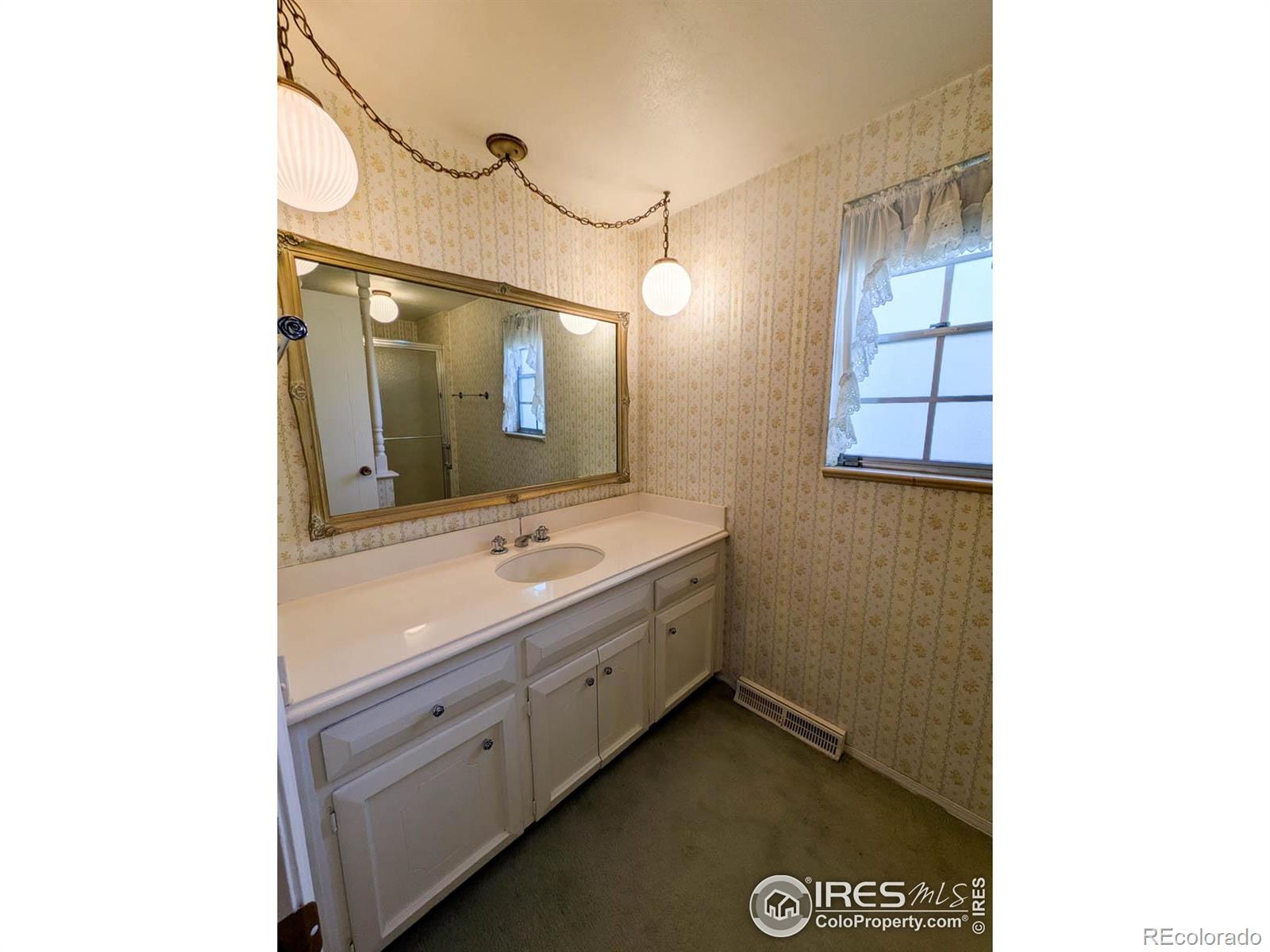 MLS Image #13 for 2434 s kirkwood court,denver, Colorado