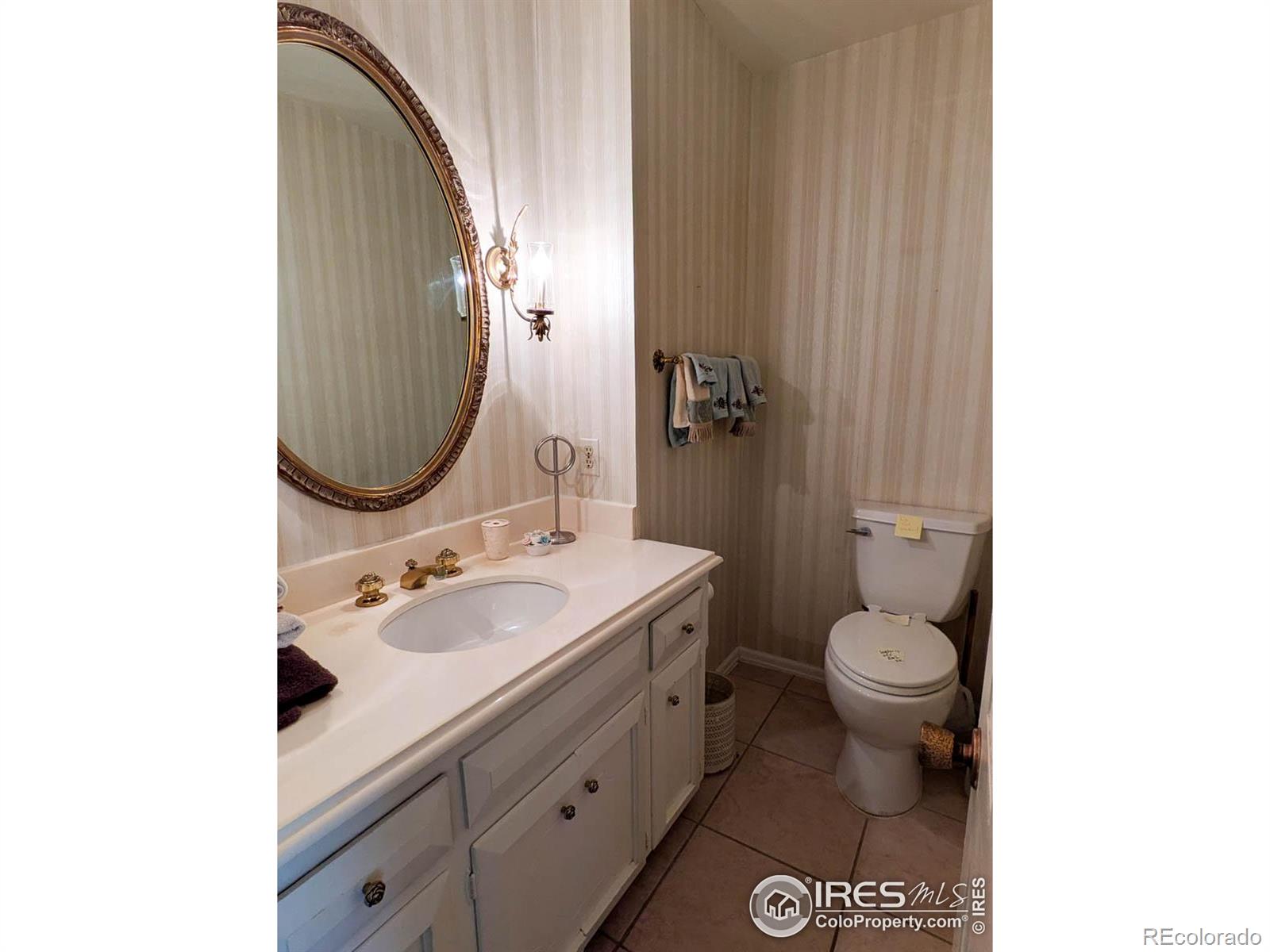 MLS Image #8 for 2434 s kirkwood court,denver, Colorado