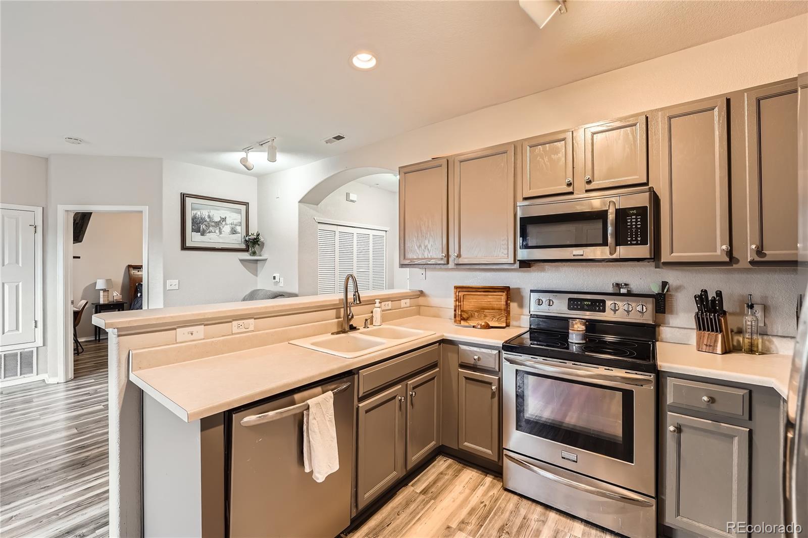 MLS Image #6 for 16320 e fremont avenue,aurora, Colorado