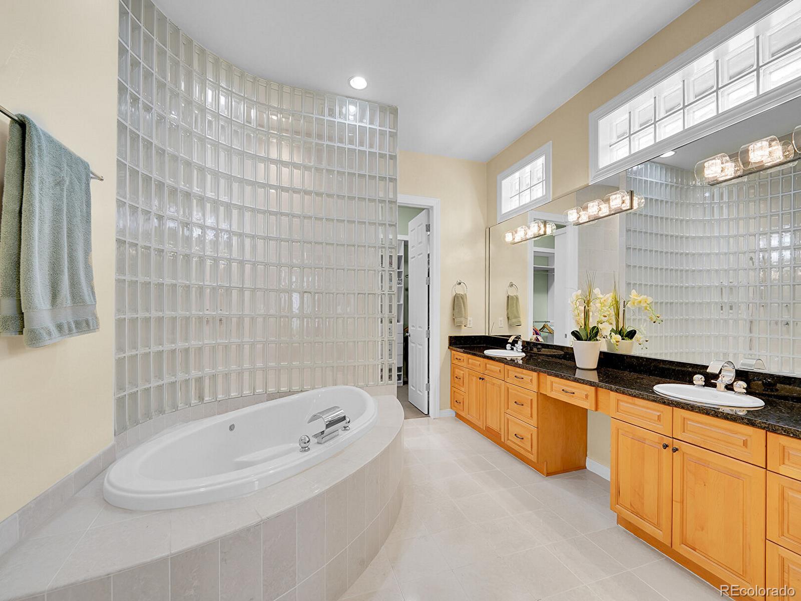 MLS Image #21 for 4704 w hinsdale court,littleton, Colorado