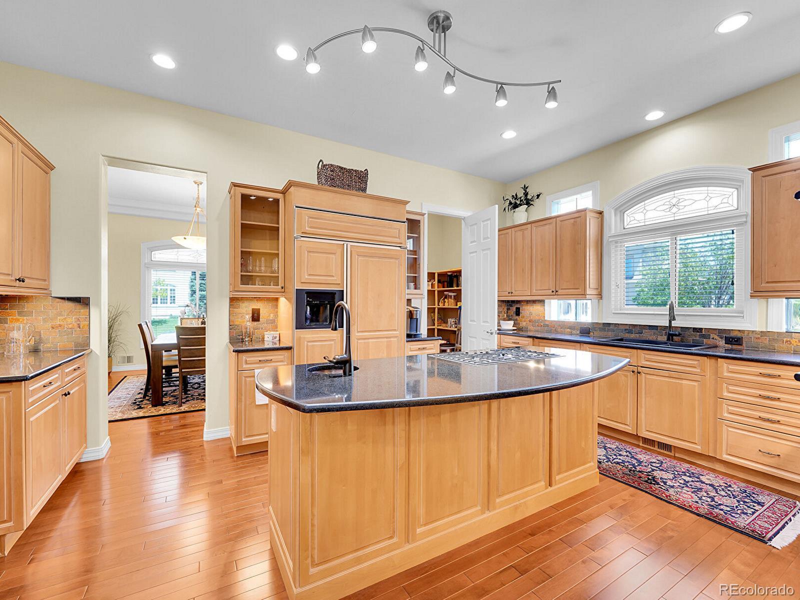 MLS Image #4 for 4704 w hinsdale court,littleton, Colorado