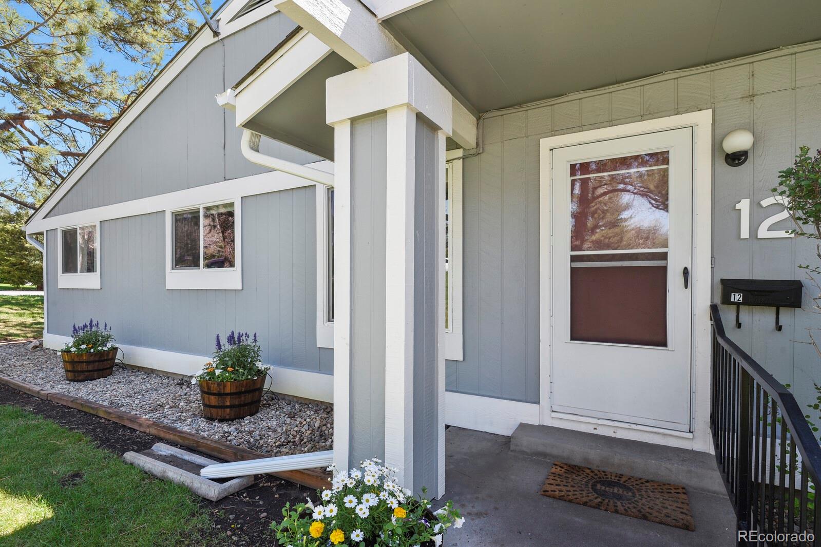 MLS Image #2 for 2557 s dover street,lakewood, Colorado