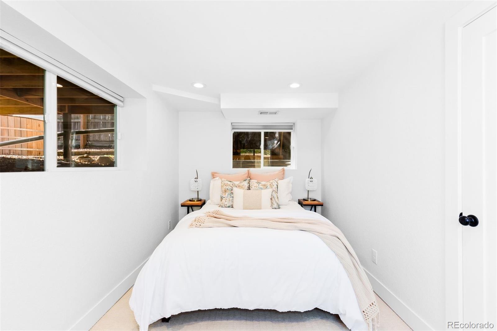 MLS Image #26 for 2520 s race street,denver, Colorado