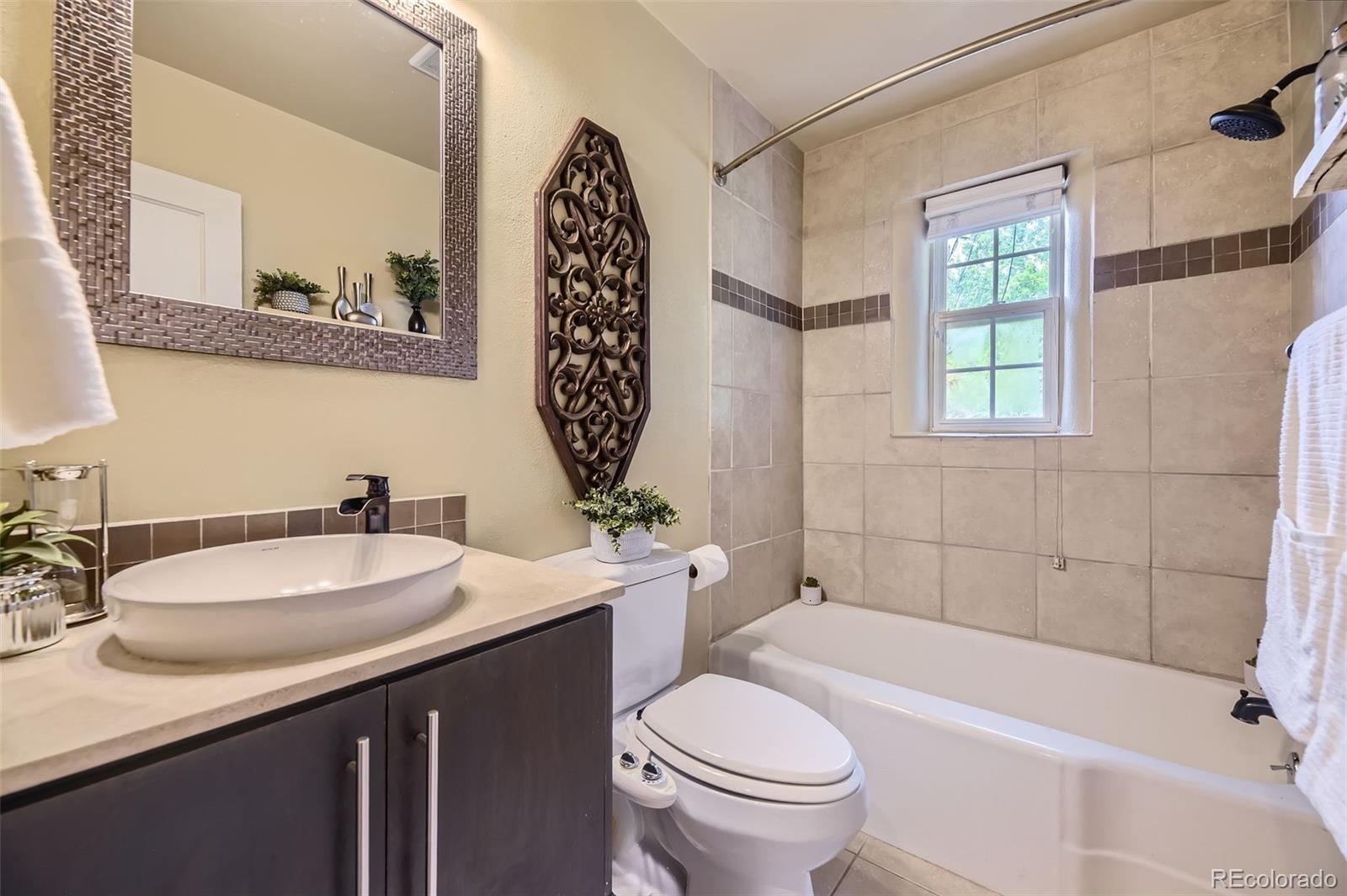 MLS Image #15 for 1292  kearney street,denver, Colorado