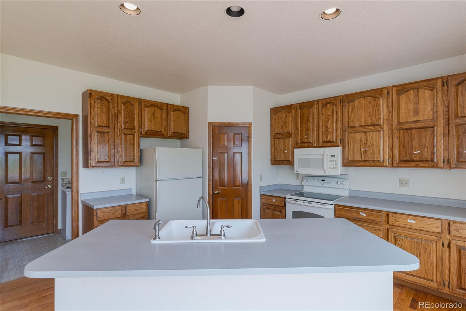 MLS Image #10 for 116  willowleaf drive,littleton, Colorado