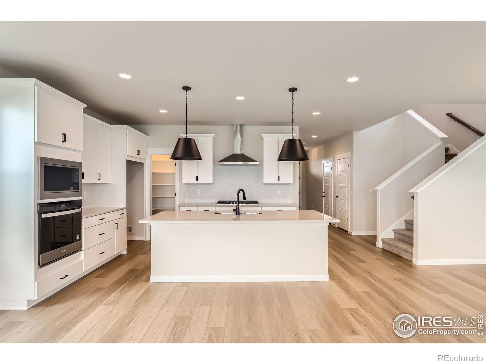 MLS Image #11 for 5901  aspenglow street,longmont, Colorado