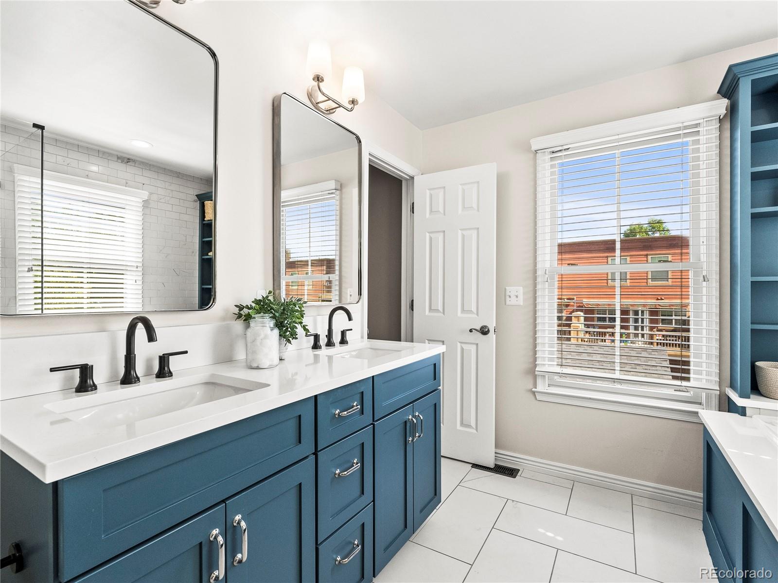 MLS Image #19 for 7899 e 28th place,denver, Colorado