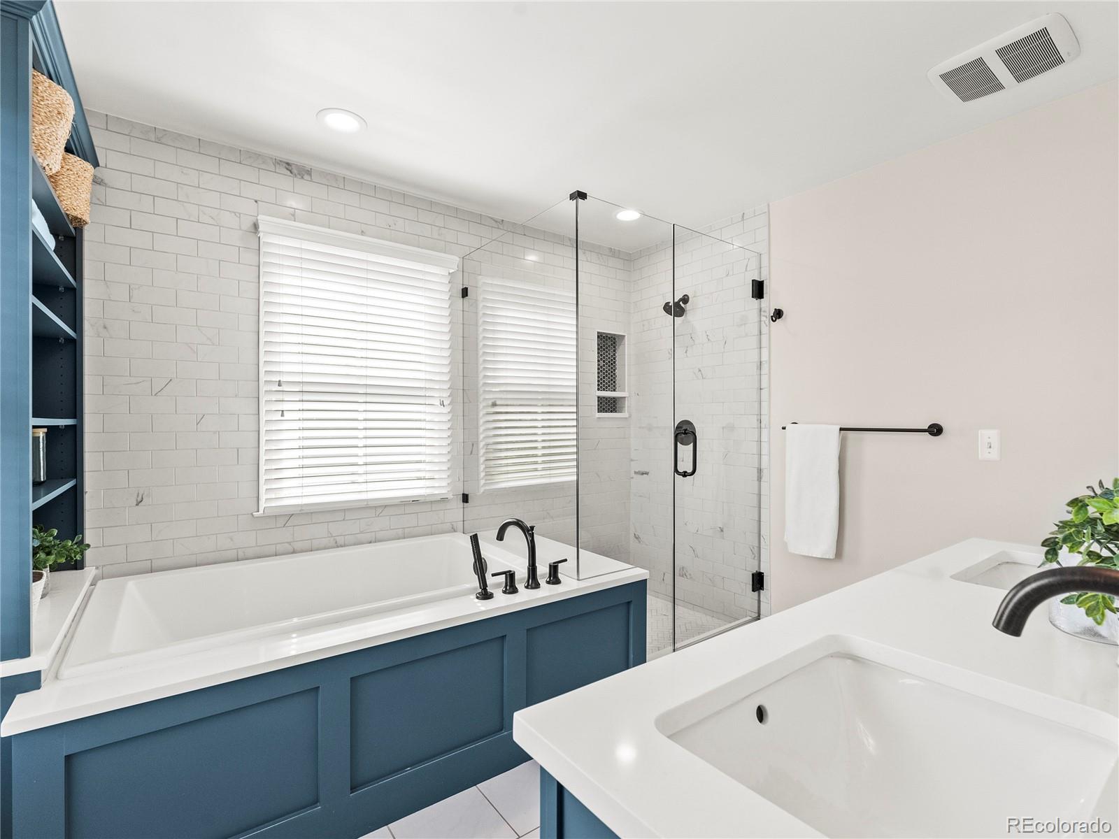 MLS Image #20 for 7899 e 28th place,denver, Colorado
