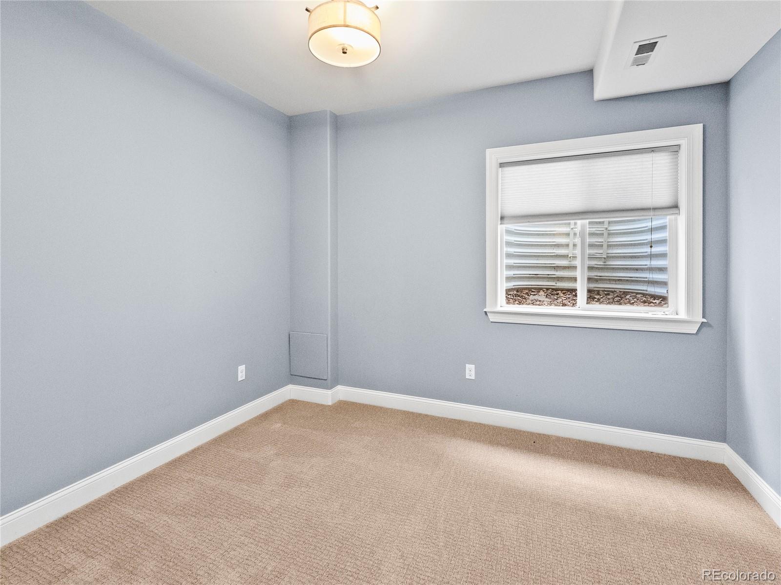 MLS Image #32 for 7899 e 28th place,denver, Colorado