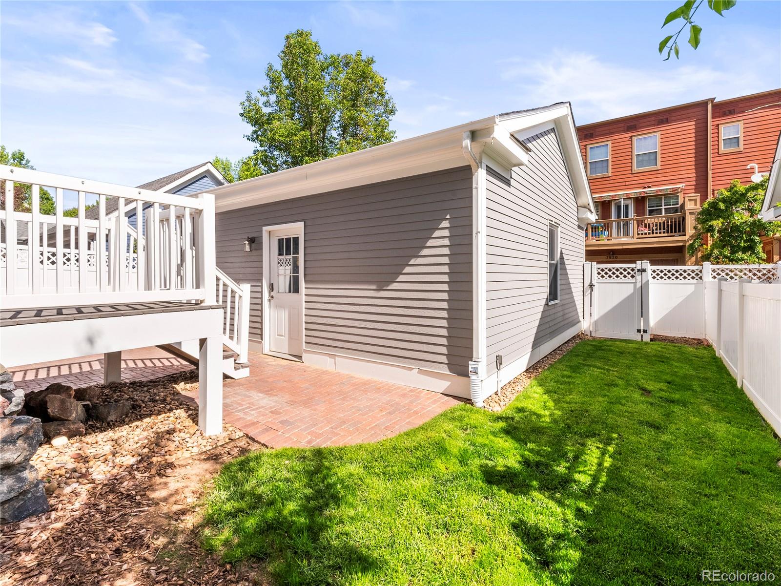 MLS Image #36 for 7899 e 28th place,denver, Colorado