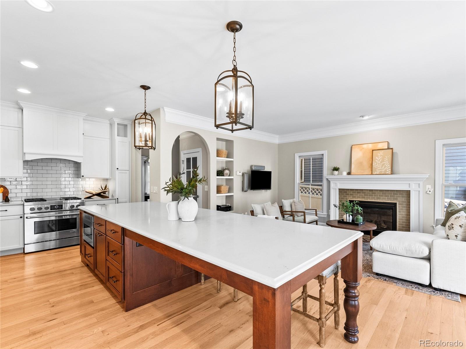 MLS Image #7 for 7899 e 28th place,denver, Colorado
