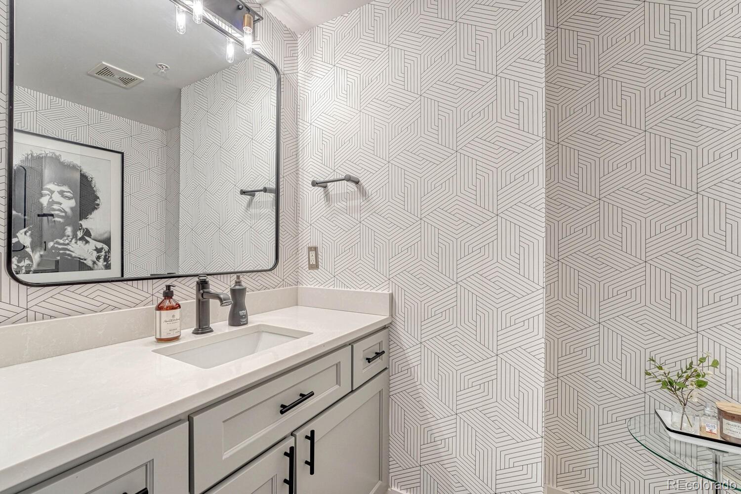 MLS Image #10 for 1700  bassett street,denver, Colorado
