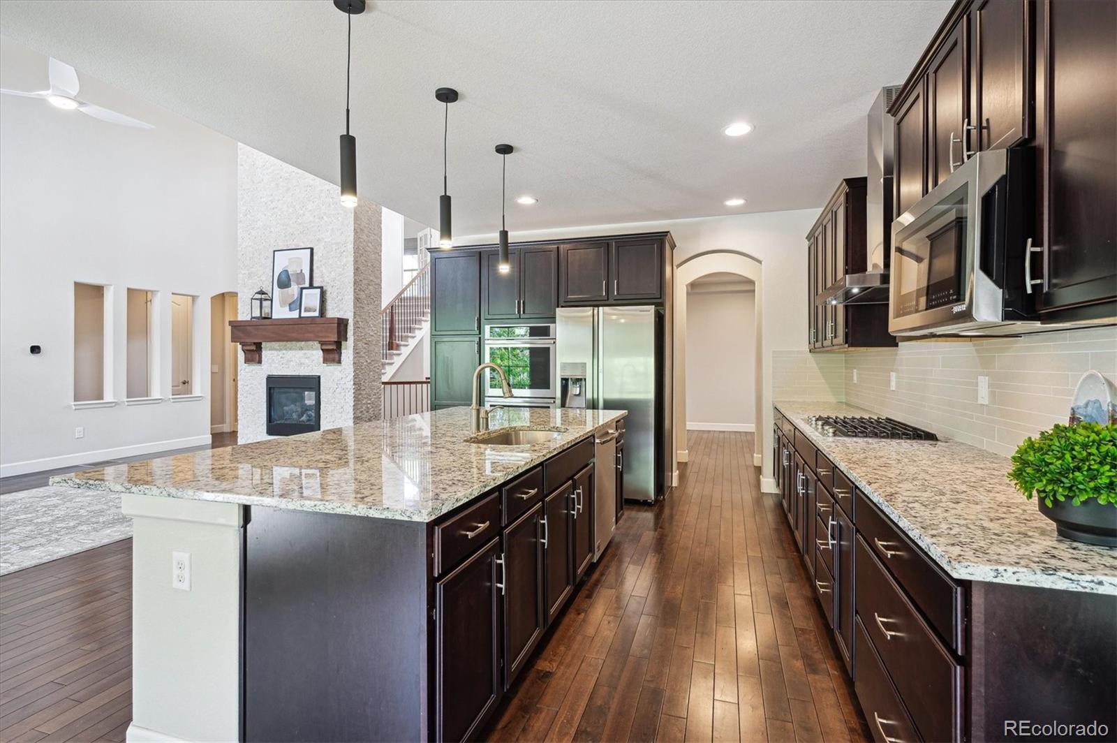 MLS Image #5 for 2264 s joyce street,lakewood, Colorado