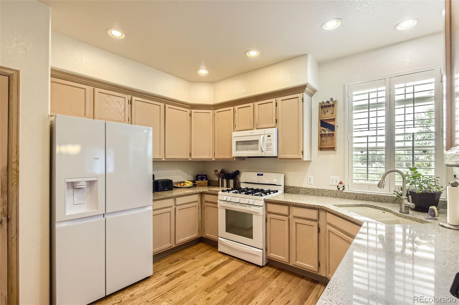 MLS Image #10 for 2980 w long drive,littleton, Colorado