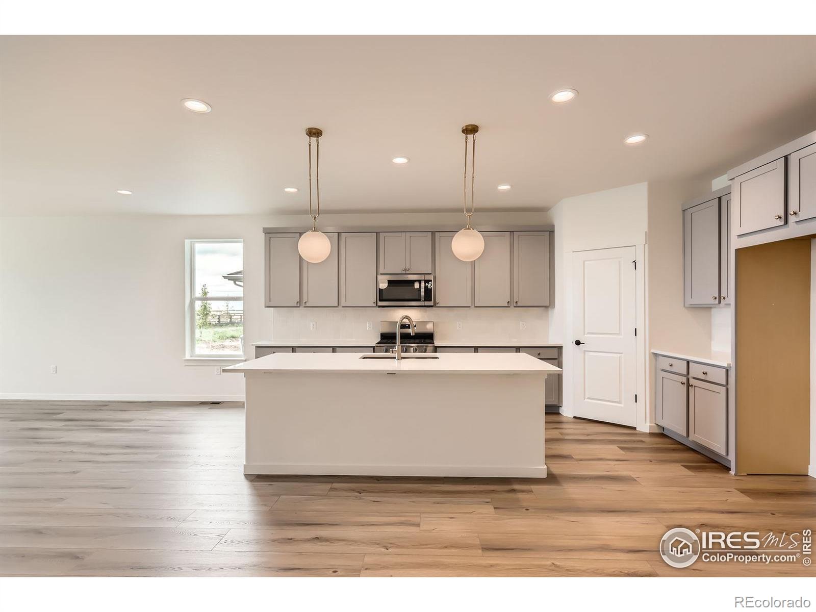 MLS Image #11 for 5891  aspenglow street,longmont, Colorado