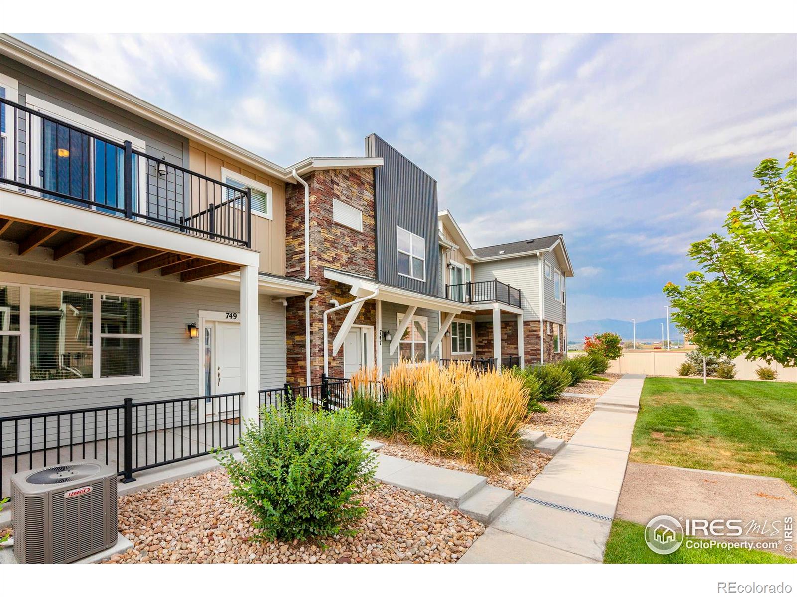 MLS Image #1 for 749  robert street,longmont, Colorado