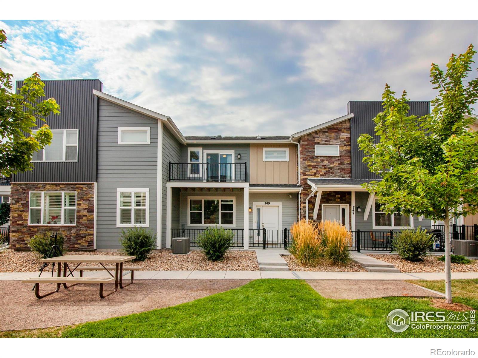 MLS Image #2 for 749  robert street,longmont, Colorado