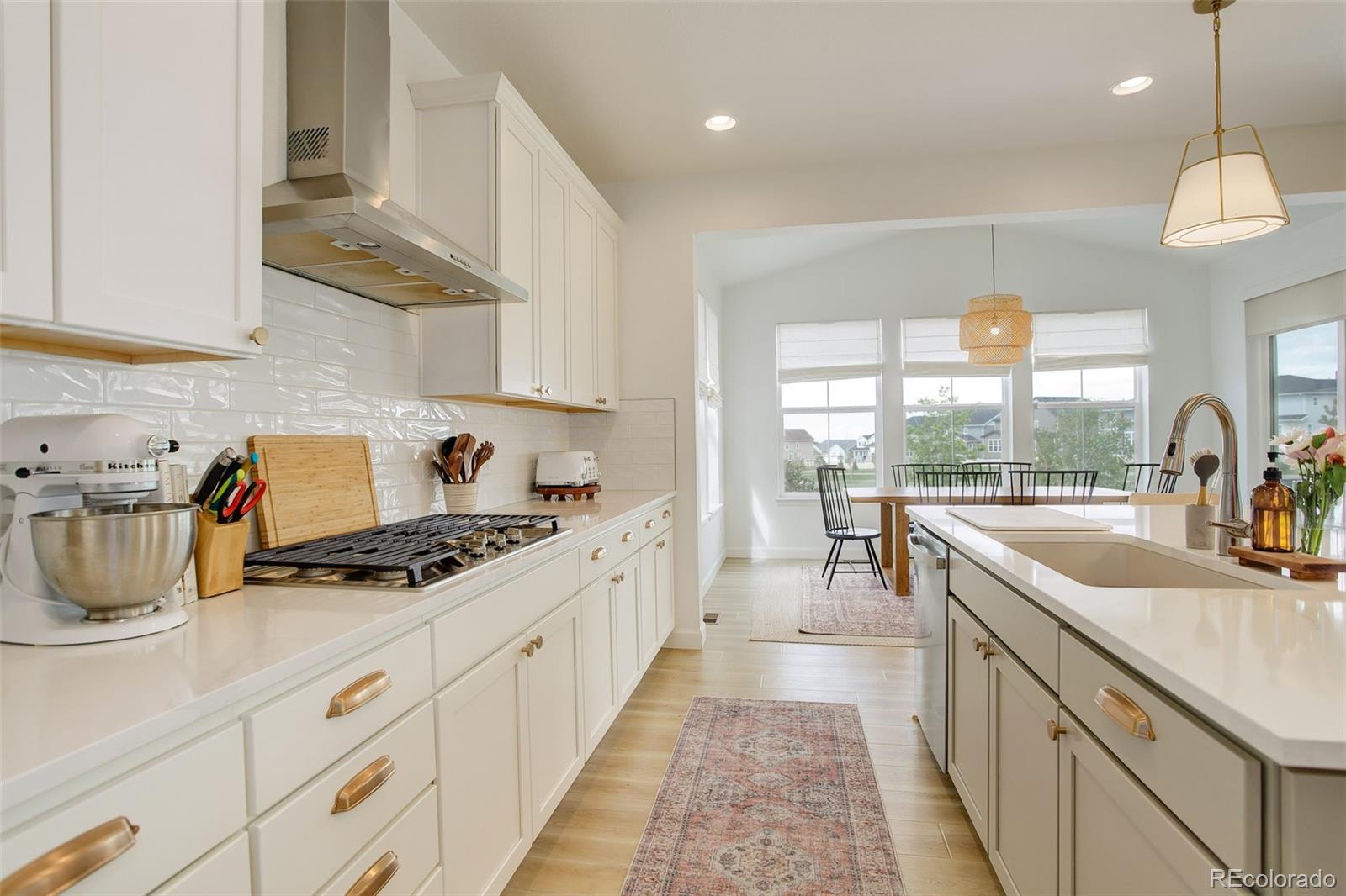 MLS Image #10 for 27655 e geddes place,aurora, Colorado