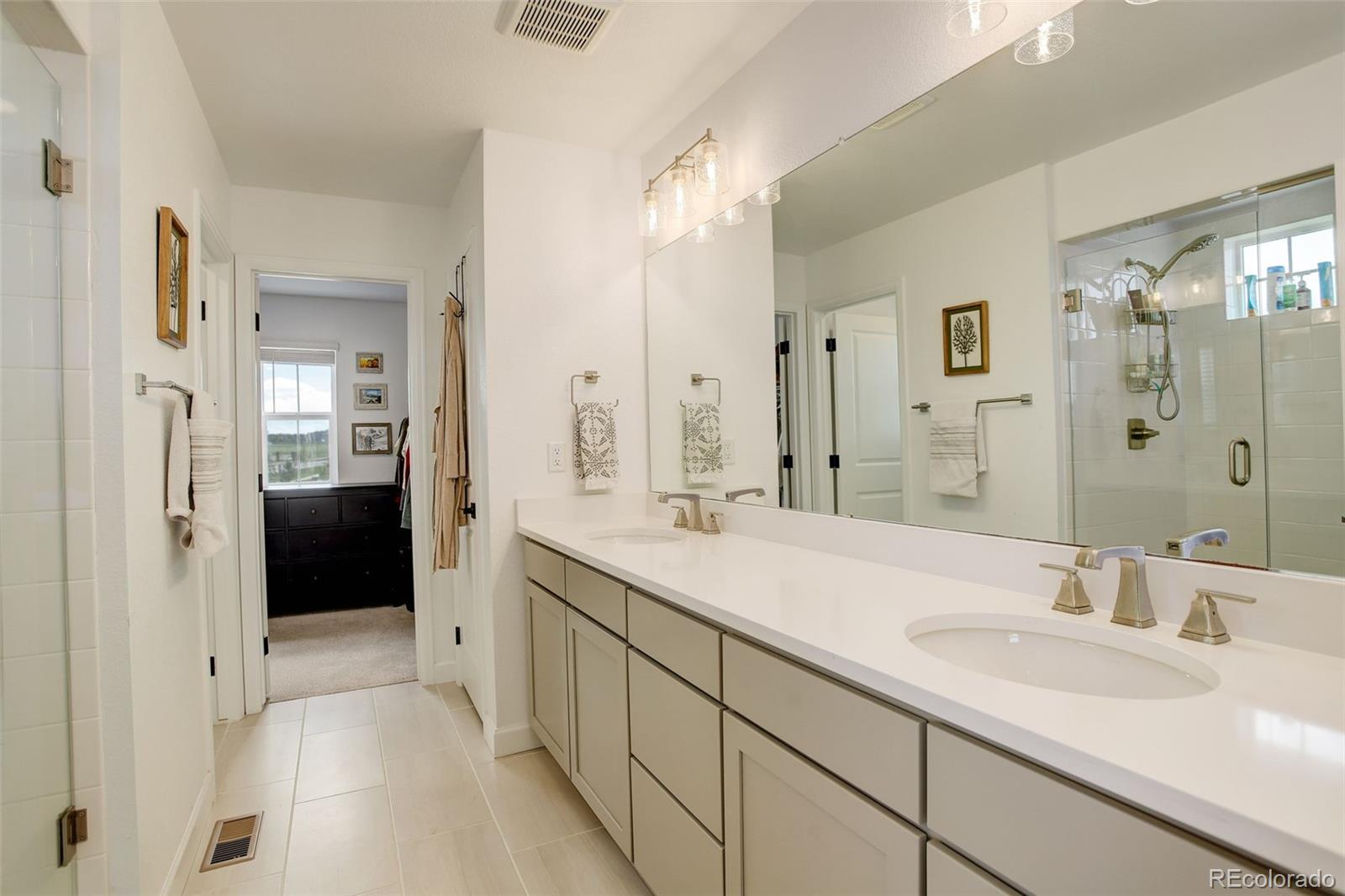 MLS Image #21 for 27655 e geddes place,aurora, Colorado