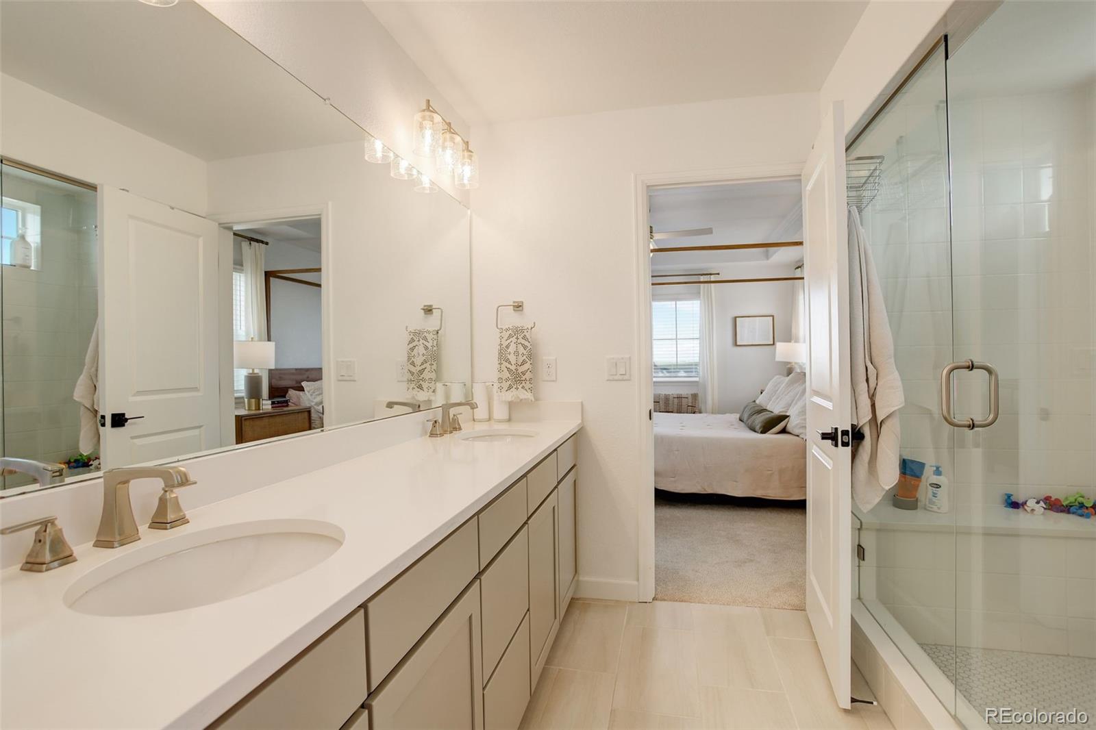 MLS Image #22 for 27655 e geddes place,aurora, Colorado